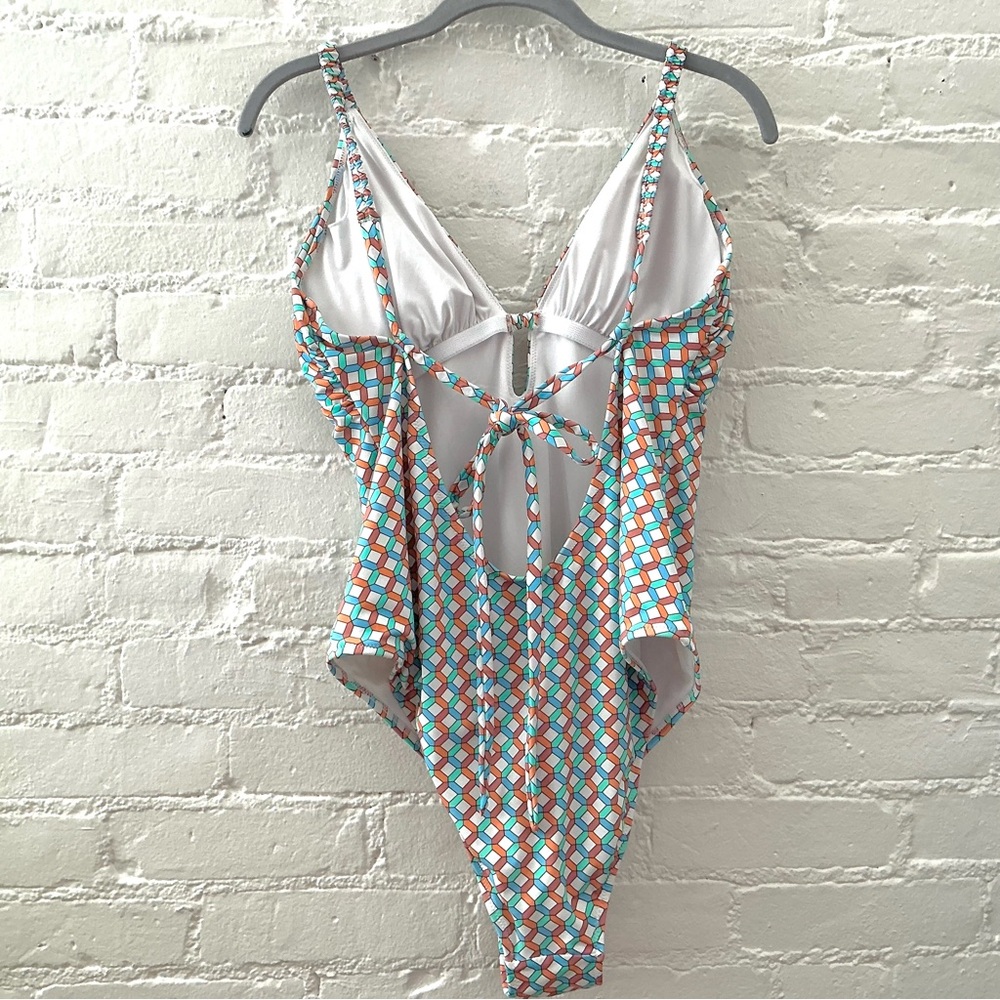 Shade & Shore One Piece Swimsuit Multicolor Geo Print Size XL Beach Swim Vacay - Picture 8 of 13